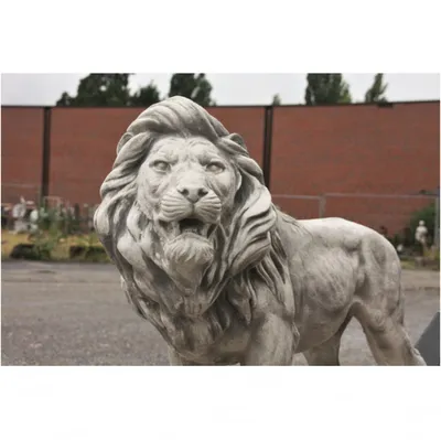 Produktbild von Schöner Löwe auf Platte aus Steinguss perfekt für den Garten die Terrasse oder den Vorgarten ist Frostfest Witterungsbeständig und Neu 77cm H, ST-103146-B