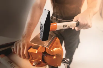 Produktbild von PICARD Ersatzstiel SecuTec® für 1.000g Schlosser- und Schreinerhämmer Hickory Nr. 99122