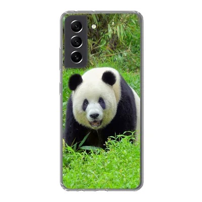 Produktbild von MuchoWow® Handyhülle Schutzhülle Hülle für Samsung Galaxy S21 FE Panda - Gras - Tier Silikon Softcase Handy Hülle - Mobiltelefonhülle