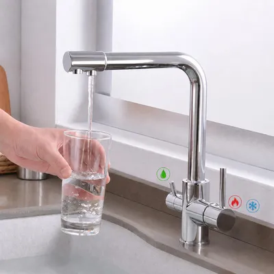 Produktbild von 3-Wege Wasserhahn mit Filter, 360° drehbare Küchenarmatur, Kalt-Warm-Trinkwasser, Doppelhebel, 2 Sprühmodi, Edelstahl