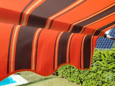 Produktbild von LED - Markise mit Kurbel 250cm Breit Klemmmarkise Balkonmarkise Sonnenschutz Terrasse Balkon - 250x150cm - orange/schwarz