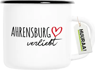 Produktbild von Huuraa Emaille Tasse Ahrensburg verliebt 300ml Vintage Campingbecher Geschenkidee