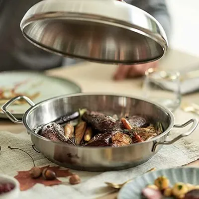 Produktbild von Fissler Original-Profi Collection / Edelstahl-Servierpfanne (Ø 28 cm, 3,0L) runder Bräter mit Hochraum-Deckel, hoher Rand, unbeschichtet - Induktion