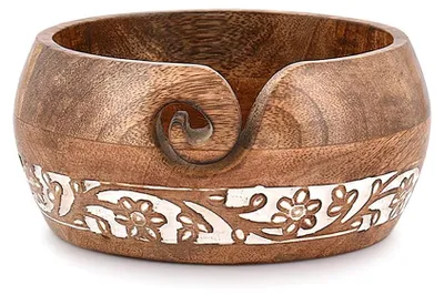 Produktbild von Garnschale aus Mangoholz zum Häkeln | Häkel-/Strickgarnschalen (15,24 cm x 15,24 cm x 7,62 cm)