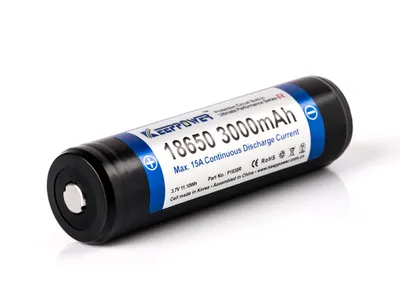 Produktbild von Keeppower 18650 3000mAh 3,6V - 3,7V 69x18,85mm Li-Ion-Akku PCB geschützt