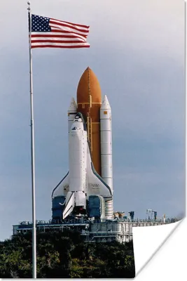 Produktbild von MuchoWow® Poster Eine Raumfähre auf der Startrampe mit der amerikanischen Flagge 80x120 cm - Papierdruck