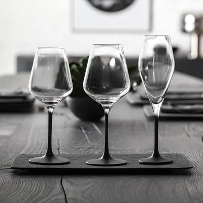 Immagine prodotto di Set di 4 bicchieri da champagne "Rock", Villeroy & Boch, diametro 71 mm, capacità 120 ml | Codice articolo: 1137988131 | EAN: 4003686402829