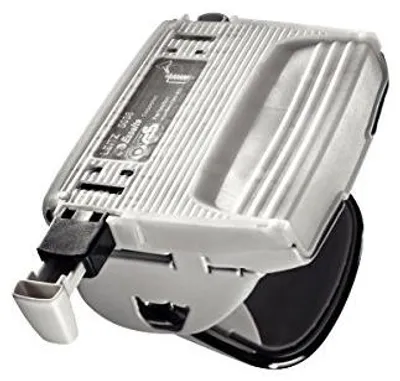 Produktbild von Leitz Kleiner Büro Locher, Metall, 16 Blatt, Ergonomisches Design, Schwarz