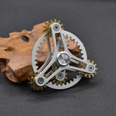 Image de Quatre engrenages Version mise à niveau Argent Linkage Fidget Spinner Décompression Jouet