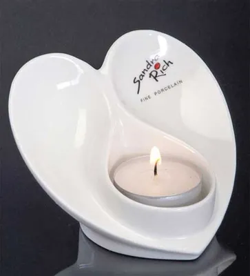 Produktbild von Porzelllan Teelichthalter ANGEL HERZ H. 7,5cm D. 10cm Sandra Rich