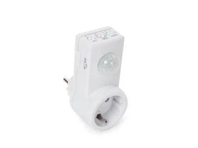 Produktbild von Perel Zwischenstecker mit Dämmerungssensor, einstellbar, Erfassungswinkel 160°, Erfassungsbereich 9