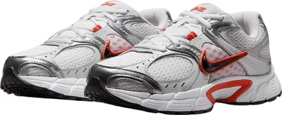 Produktbild von Nike Damen Laufschuh V5 RNR weiß aus atmungsaktivem Textil-Synthetik mit leichter Dämpfung