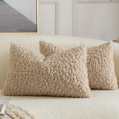 Productafbeelding van 2 stuks kussenhoezen, teddywol bouclé, 30x50 cm, beige