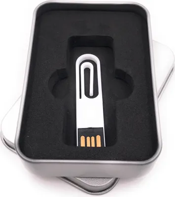 Immagine prodotto di Onwomania paper clip paper clip paper white Chiavetta USB in confezione regalo in alluminio 16 GB USB 2.0