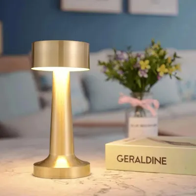 Produktbild von LED-Tischleuchte, Kabellos Dimmbar Tischleuchte, 3 Helligkeitsstufen,Touch Steuerung Nachttischlampen, USB Wiederaufladbare,Warmweiß Nachtlicht, gold