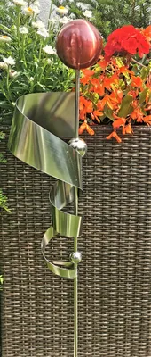 Produktbild von Skulptur Kari rot matt gebürstet 120 cm  Edelstahl Beetstecker Gartenstecker Rosenkugel