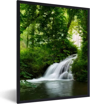 Produktbild von MuchoWow® Gerahmtes Poster Wasserfall - Natur - Grün 60x80 cm - Poster mit Schwarzem Bilderrahmen Wandposter Rahmen Foto Bilder - Premium - Wanddeko Wohnzimmer