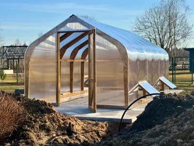 Immagine prodotto di Serra in legno Premium Garten Dream 3x10 m con policarbonato da 6 mm