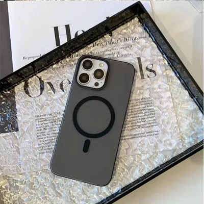 Zdjęcie produktu dla Go Go Gadget - Etui na telefon - Silikon - Tylna obudowa - MagSafe - Kompatybilne z iPhone 15 Pro Max - Przezroczyste, czarne