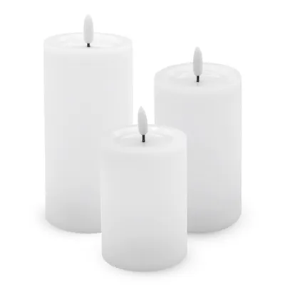 Produktbild von Outdoor LED Kerze mit Timer und Flammen Effekt 3er Set - 15 / 12,5 / 10 cm - Künstliche Stumpenkerze geriffelt warm weiß für Außen