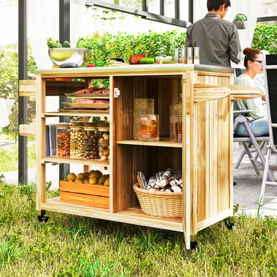 Produktbild von Outdoor-Kücheninsel mit Schrank, Grillwagen Küchenwagen, Edelstahl Arbeitsplatte, Tannenholz, Naturholz | 134,5 x 50 x 91,5 cm | 4 Rollen | 20 kg