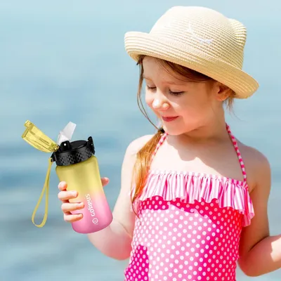 Produktbild von Famanu Trinkflasche 350ml mit Strohhalm - Leckfrei und BPA-frei - Motivationsflasche mit Zeitmarkierung