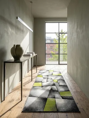 Teppich Grün Läufer im modernen Wohnzimmer_#sku_BARK13207#