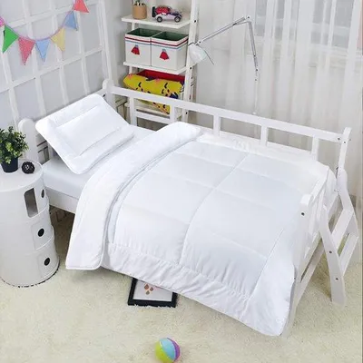 Immagine prodotto di Set di lenzuola Unyqoos® per culla – copripiumino 120x150 cm e federa 40x60 cm, in microfibra traspirante, ipoallergenico, imbottitura in fibra cava