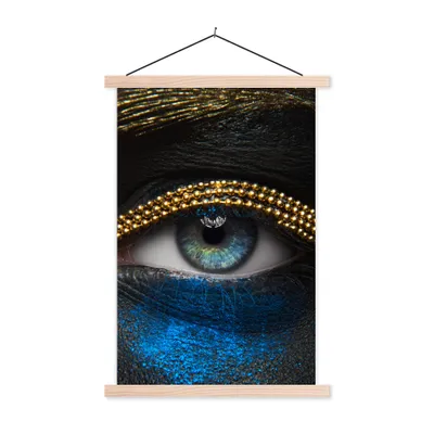 Produktbild von MuchoWow® Textilposter Frau - Augen - Make-up - Luxus - Gold 40x60 cm mit holzfarbenen Rahmen - Poster