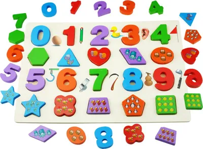 Image de Puzzle en bois avec des chiffres colorés, apprendre à compter, formes