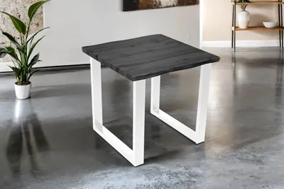 Produktbild von Esstisch Josy | 80 x 80 cm | Holz-Optik in Grau | U-Gestell Metall weiß | 40 mm Tischplatte mit Baumkante | Tisch für Esszimmer & Küche