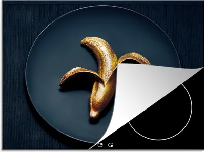 Produktbild von KitchenYeah© Herdabdeckplatte Goldene Banane auf dunklem Hintergrund , 59x51cm, Küche Deko, Glaskeramikkochfeld Herdabdeckung, Abdeckplatte fùr Kochfeld