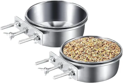 Produktbild von Vogelnäpfe – Edelstahl – zum Aufhängen – inklusive Halterung – Zubehör für Wellensittiche und Papageien – 10 x 4,5 cm