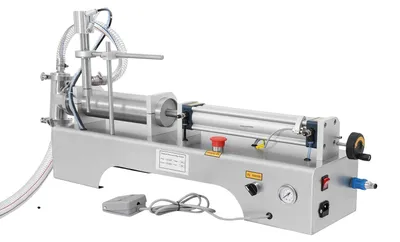 Image de Machine de remplissage de liquides, fonctionnement pneumatique, haute précision, couleur argentée