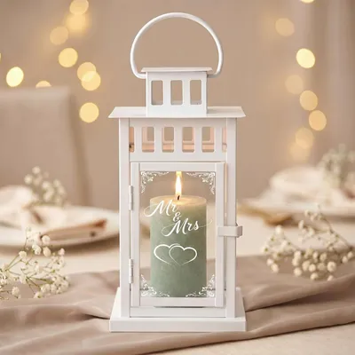 Productafbeelding van Trouwlantaarn Met Metalen Gravure Huwelijksgeschenk Voor Het Bruidspaar 27 x 15 x 15 cm Met 2 m LED Verlichting Buitenlantaarns Voor Tafeldecoratie