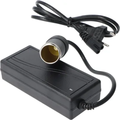Produktbild von Spannungswandler passend für 12 Volt Kühlboxen, 100-240V AC auf 12V DC mit Zigarettenanzünder-Stecker