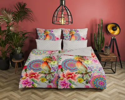 Produktbild von Hip Bettwäsche mit Mandalas, Blumen und Vogel - Bindi - 135x200 cm - 100% Baumwolle / Satin