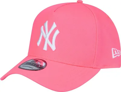 Produktbild von New Era 9Forty Snapback Trucker Cap - New York Yankees pink