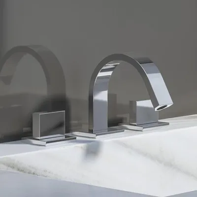 Imagen del producto de Grifo de lavabo de tres orificios, modelo Lifestyle, de Steinkamp