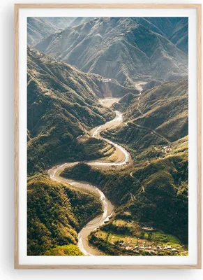 Produktbild von Gerahmtes Poster - Rahmen in heller Eiche - Berge Weg Wald - 70x100 cm - Wand Bild - Wanddeko - Wandbilder - Kunstposter - Wandposter - Bilderrahmen - Bilder - Kunstdruck - P2NPA70x100-4700