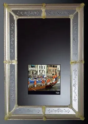 Produktbild von Casa Padrino Luxus Barock Spiegel Gold - Prunkvoller Wandspiegel im Venezianischen Stil mit integriertem 19 Zoll TV - Hotel Möbel - Barock Möbel - Luxus Möbel im Barockstil -  Italy