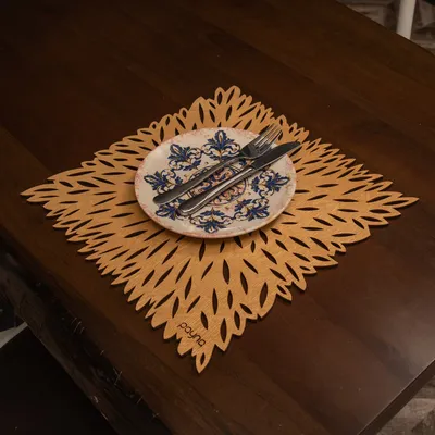 Immagine prodotto di Hermia Concept, Pointy - Honey, set di tovagliette in legno (4 pezzi), 100% LEGNO, miele, 36 x 36 cm