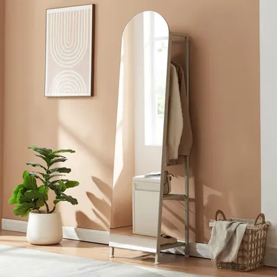 Produktbild von Garderobenspiegel 2-in-1 'Frenraby' Ganzkörperspiegel mit Kleiderstange und 2 Ablagen Metall 165 x 40 x 35 cm Sandfarben