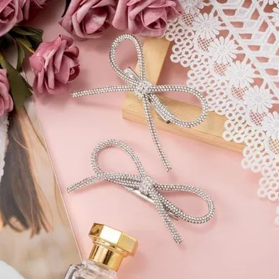 Produktbild von 2 Stück Strass-Schleifen-Haarspangen mit glitzernden Kristallen, Silber, Haarschmuck für Hochzeiten und Bräute