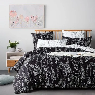 Obrázok produktu pre Posteľná bielizeň 200 x 220 cm, čierno-biely kvetinový vzor, obojstranná, z mikrovlákna