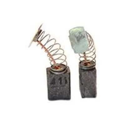 Image de 2 charbons adaptables pour Makita. Dimensions : 6 x 9 x 12 mm.