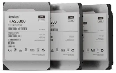 Produktbild von Synology HAS5300 - Festplatte - 12 TB - intern - 3.5" (8.9 cm) - SAS 12Gb/s - 7200 rpm - Puffer: 256 MB - für Synology SA3200D, SA3400, SA3600, High Density HD6500, RackStation RS18016xs+, RS18017XS+, Unified Controller UC3200