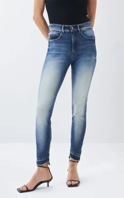 Produktbild von Salsa Jeans Jeans Secret Glamour, Push In, Caprihose, Premiumwaschung 119633.8504 W28 L30
