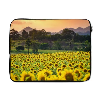 Produktbild von MuchoWow® Laptop Hülle 15 Zoll Sonnenblume - Natur - Berg Laptoptasche - Laptoptasche - Sleeve - Rundum-Schutz