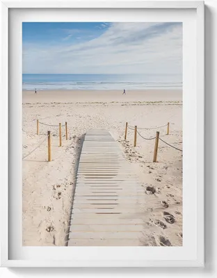 Produktbild von Holzpfad auf dem Sand– Wandbild mit Rahmen – Gerahmtes Bild  – Wanddekoration – 60x80 cm –  Weiß Rahmen